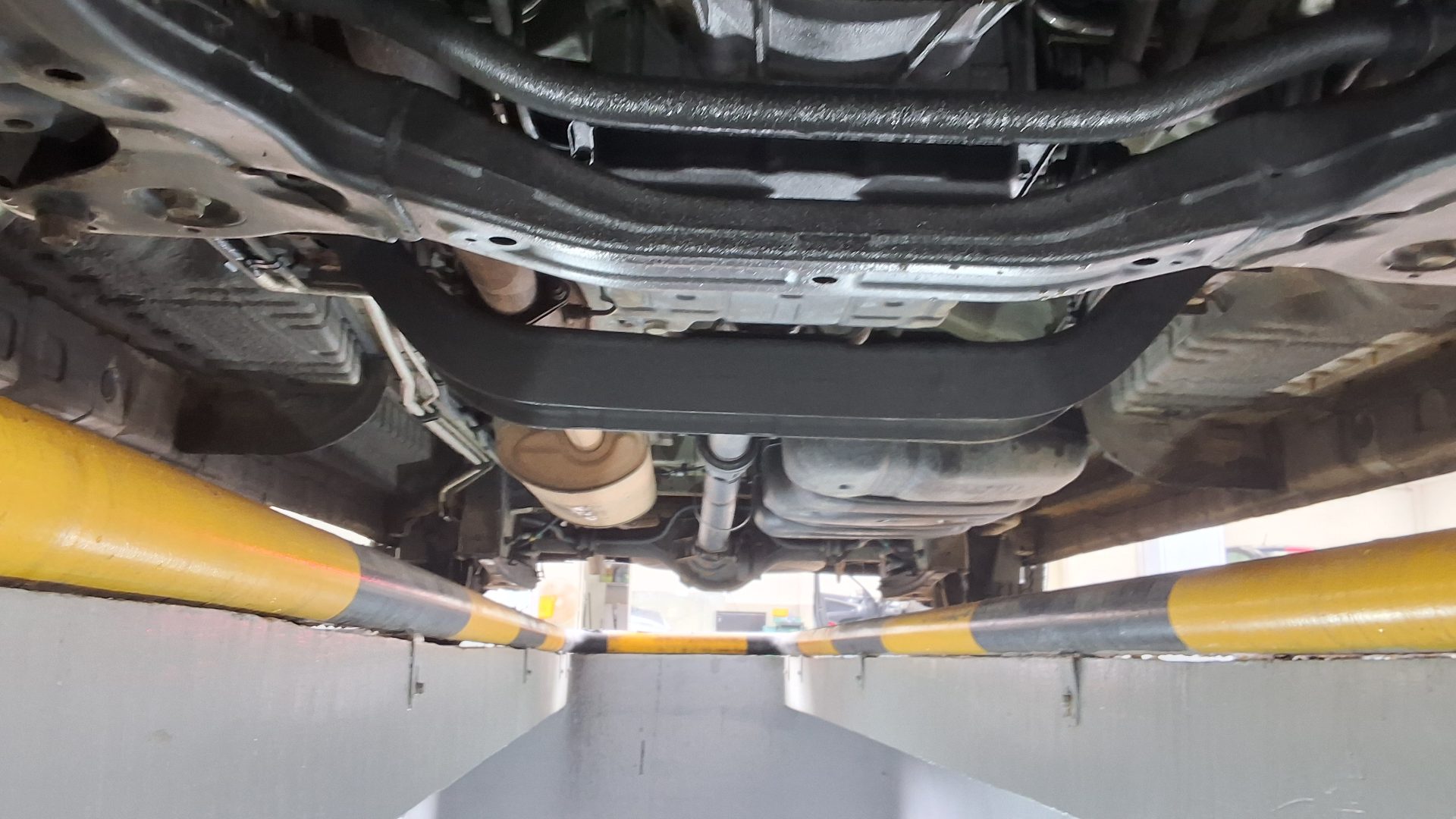 2012 - hyundai grand starex