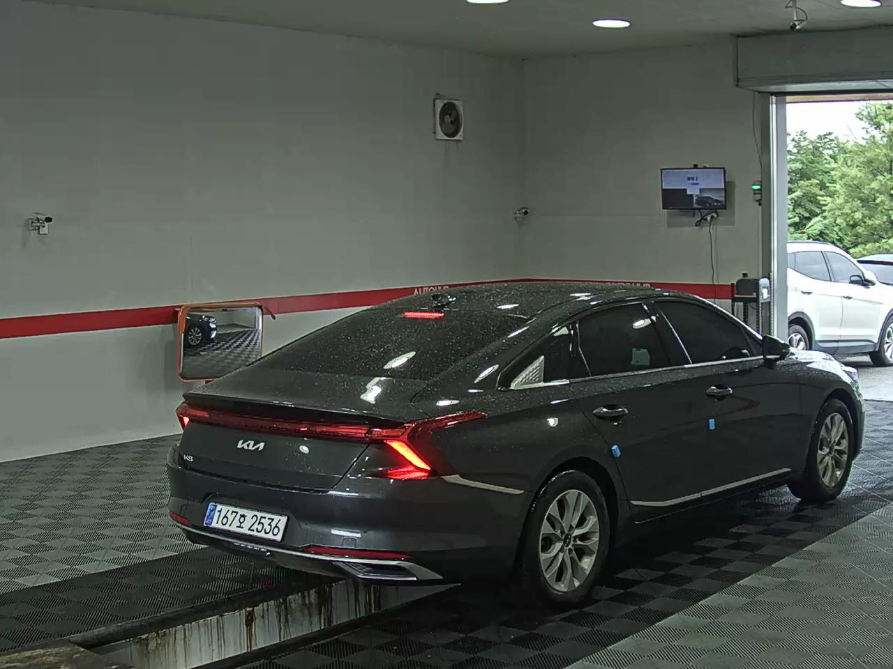 2023 - kia k8