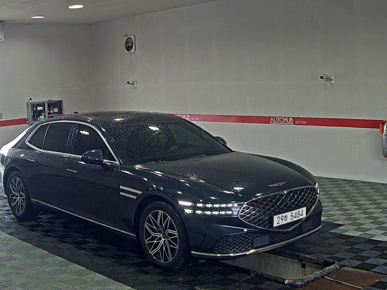 جينيسيس G90 2023 — صورة 11
