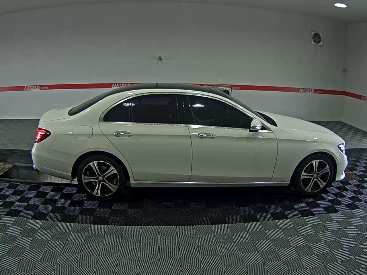 2017 - mercedes-benz e300