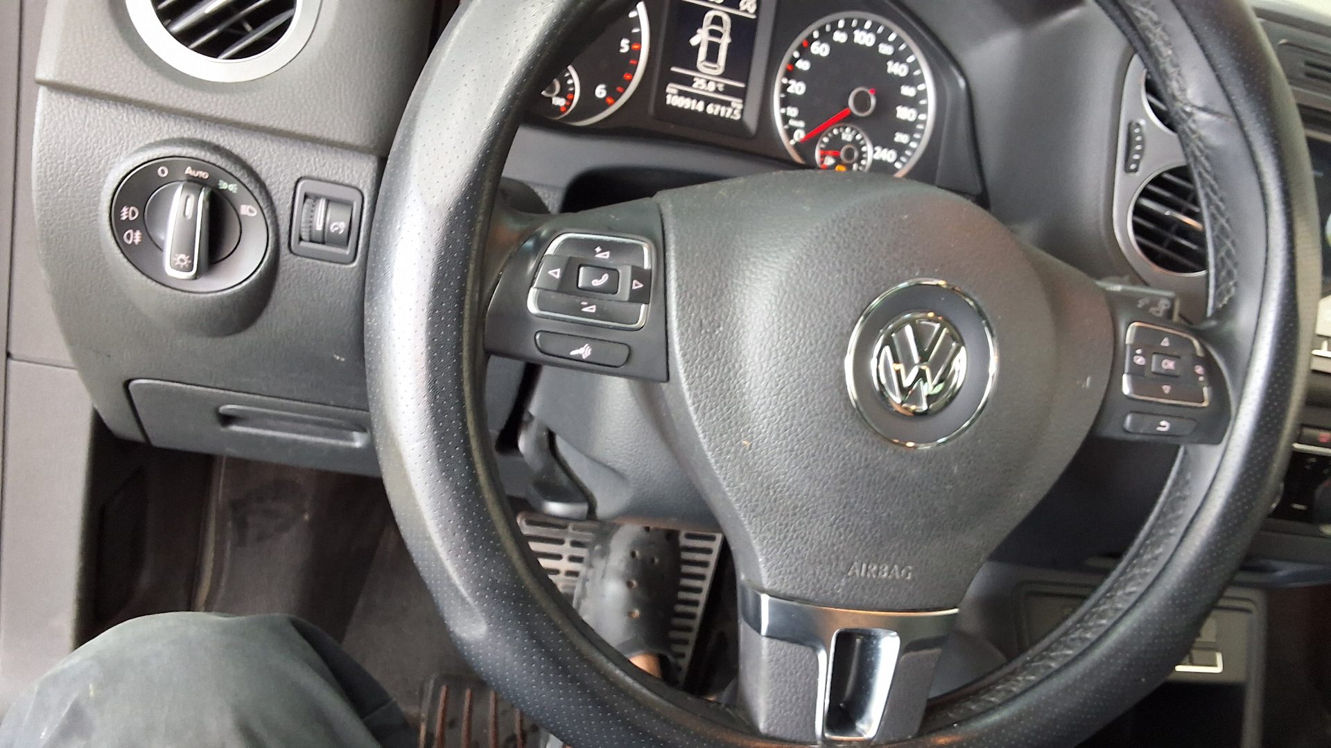 2015 - volkswagen tiguan