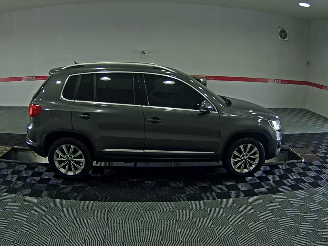 2015 - volkswagen tiguan
