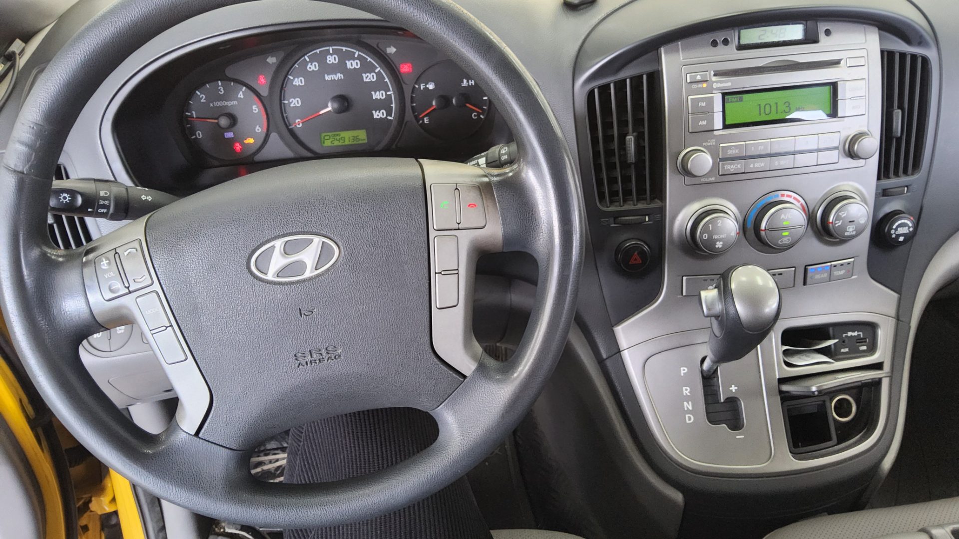 2015 - hyundai grand starex
