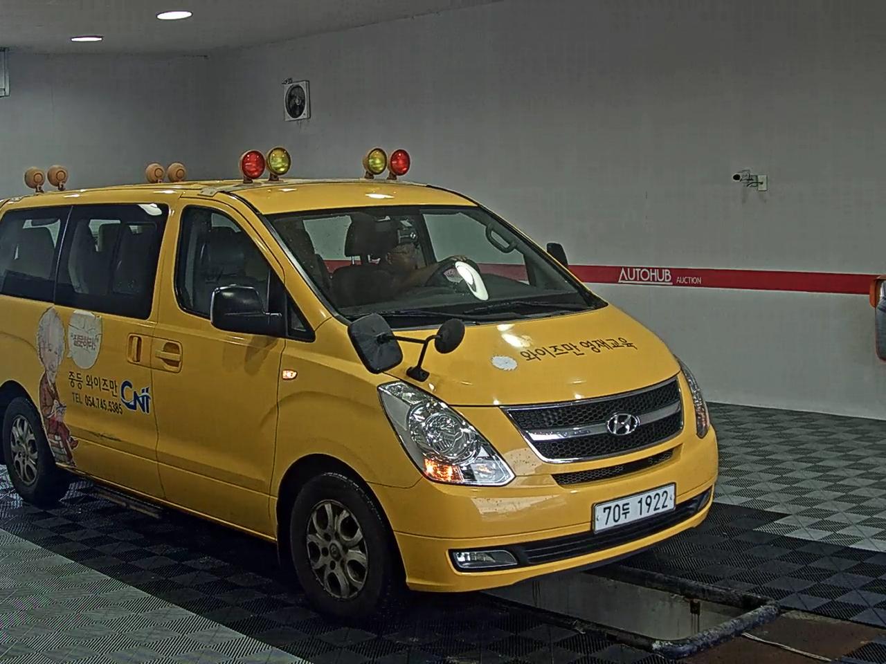 2015 - hyundai grand starex