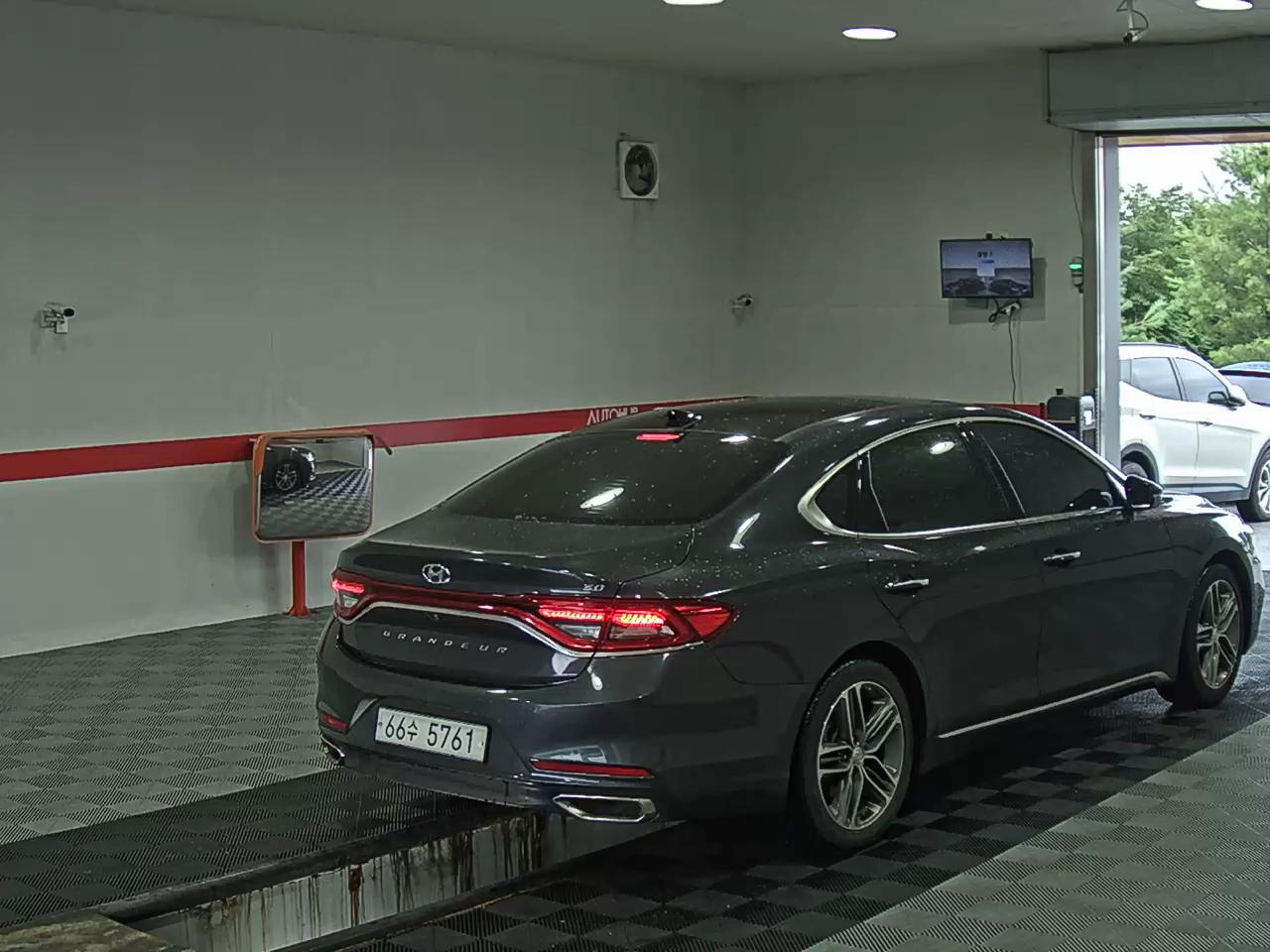 2017 - hyundai grandeur