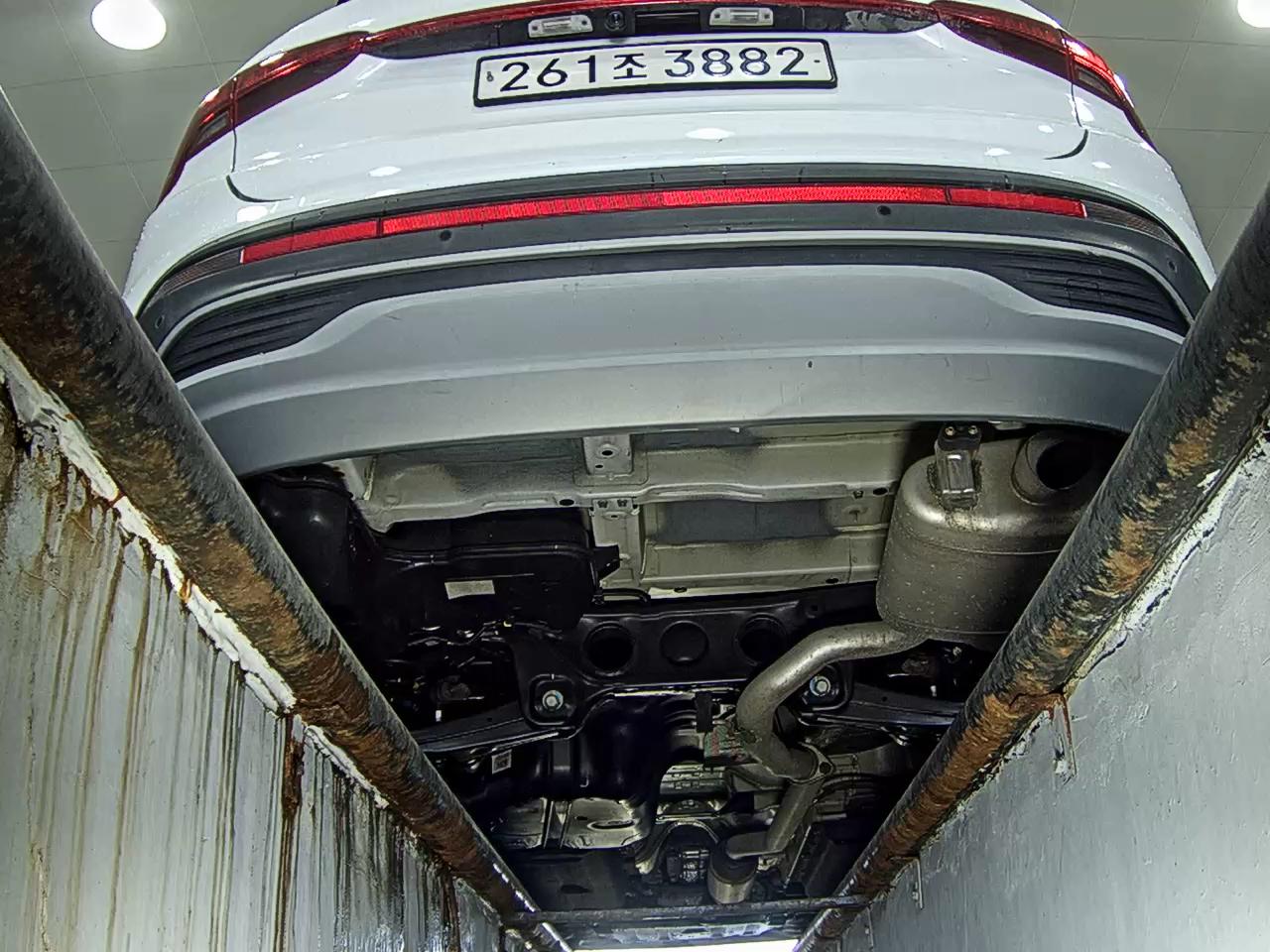 هيونداي سانتافي 2021 — صورة 15