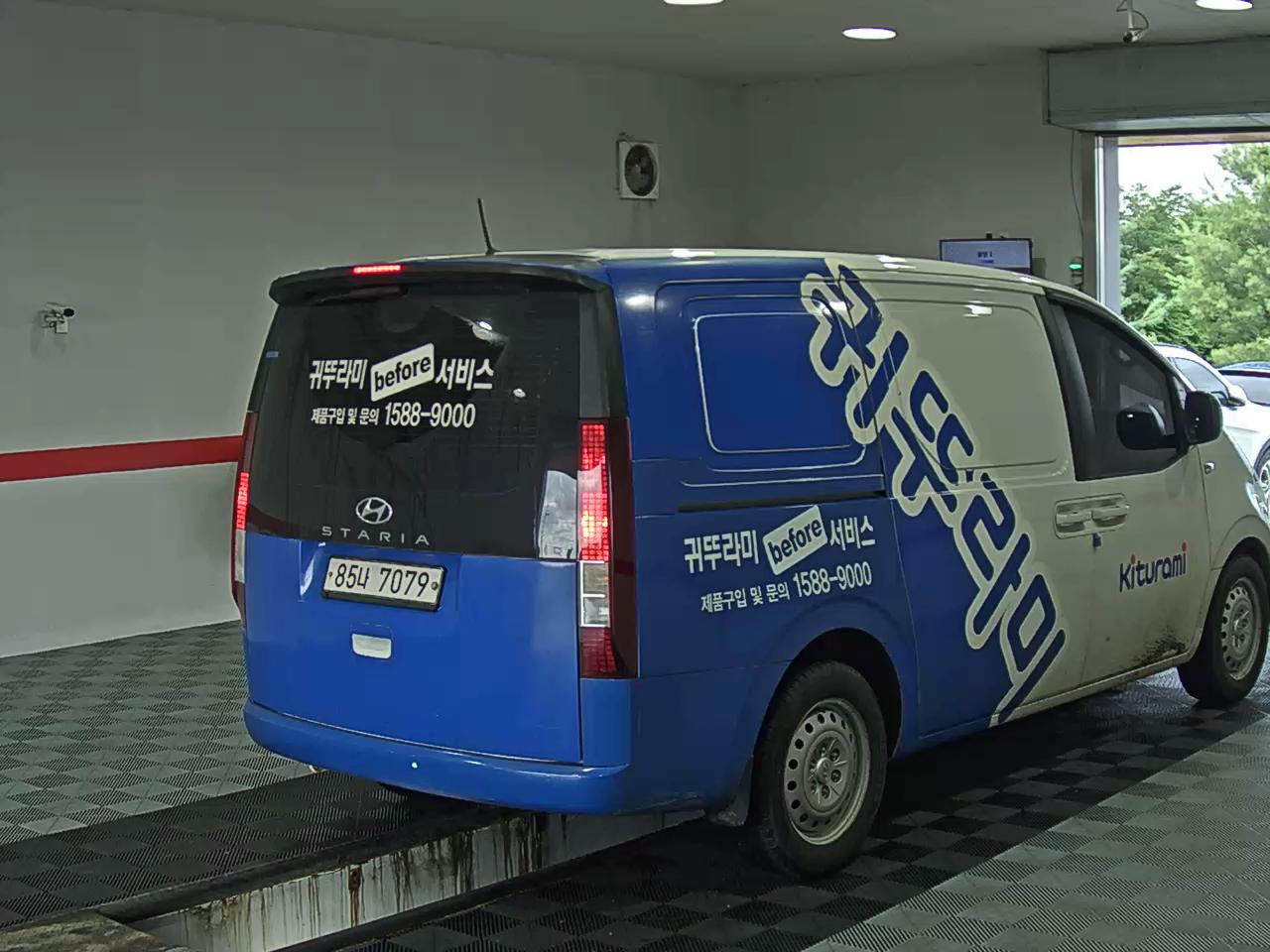 2022 - hyundai staria