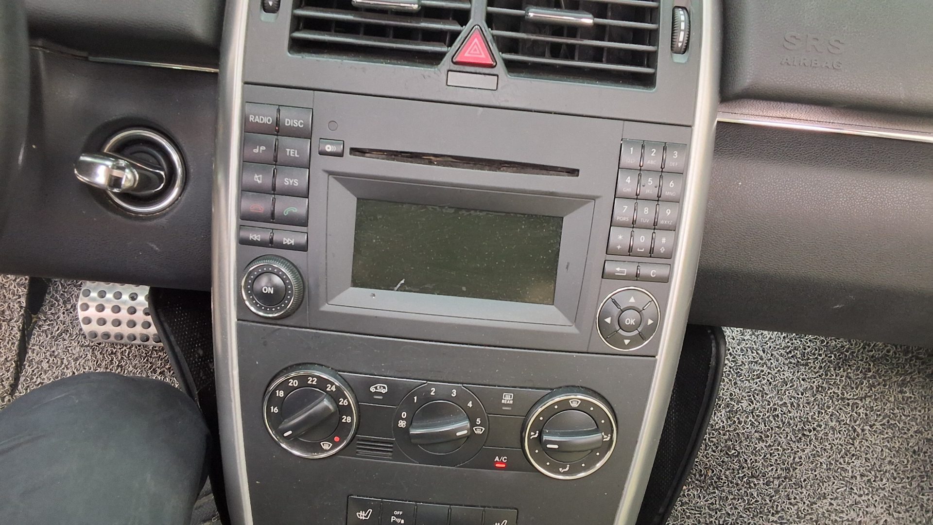 2011 - mercedes-benz b200