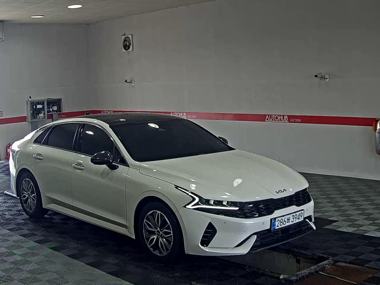 2022 - kia k5