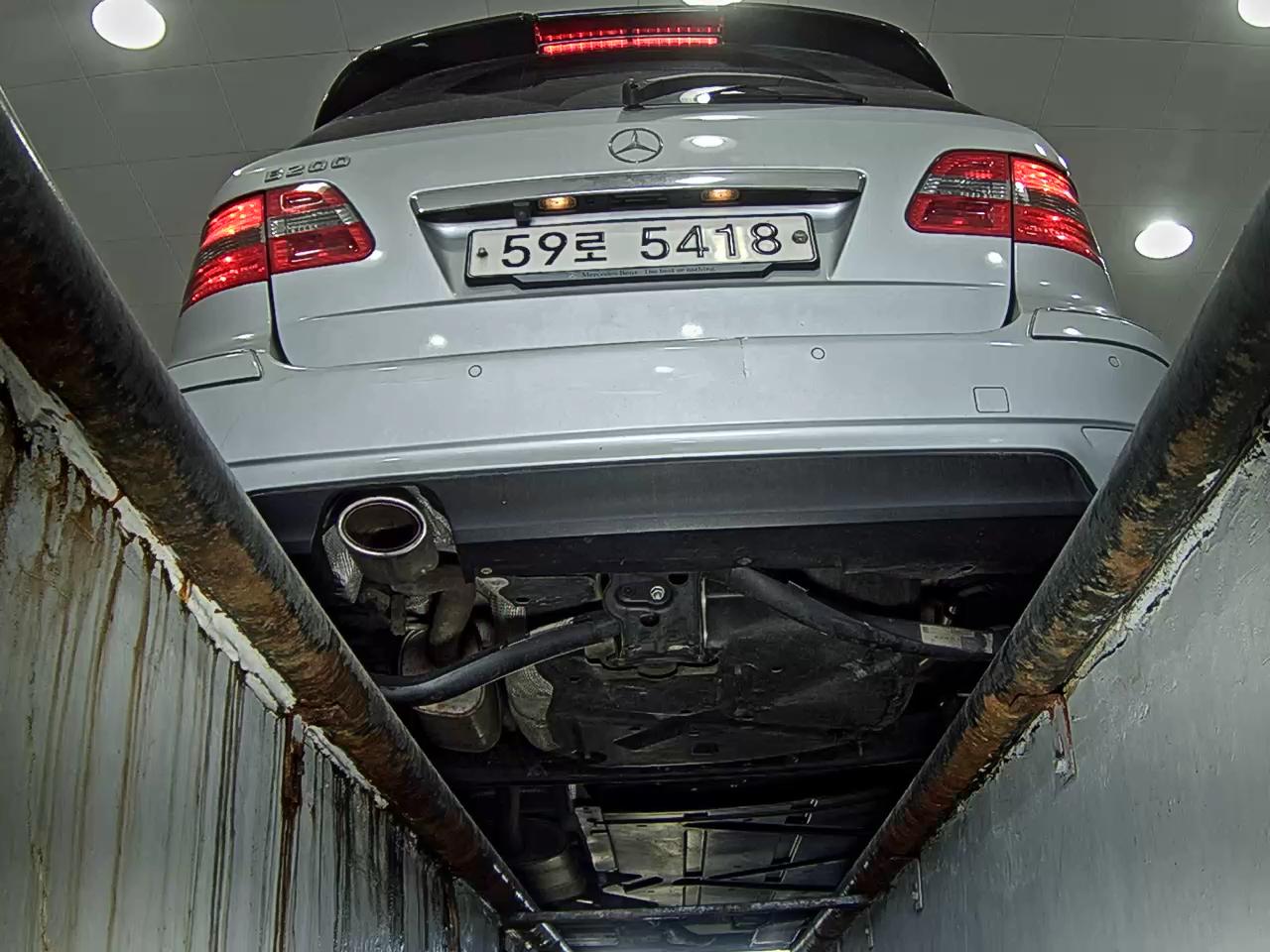2011 - mercedes-benz b200