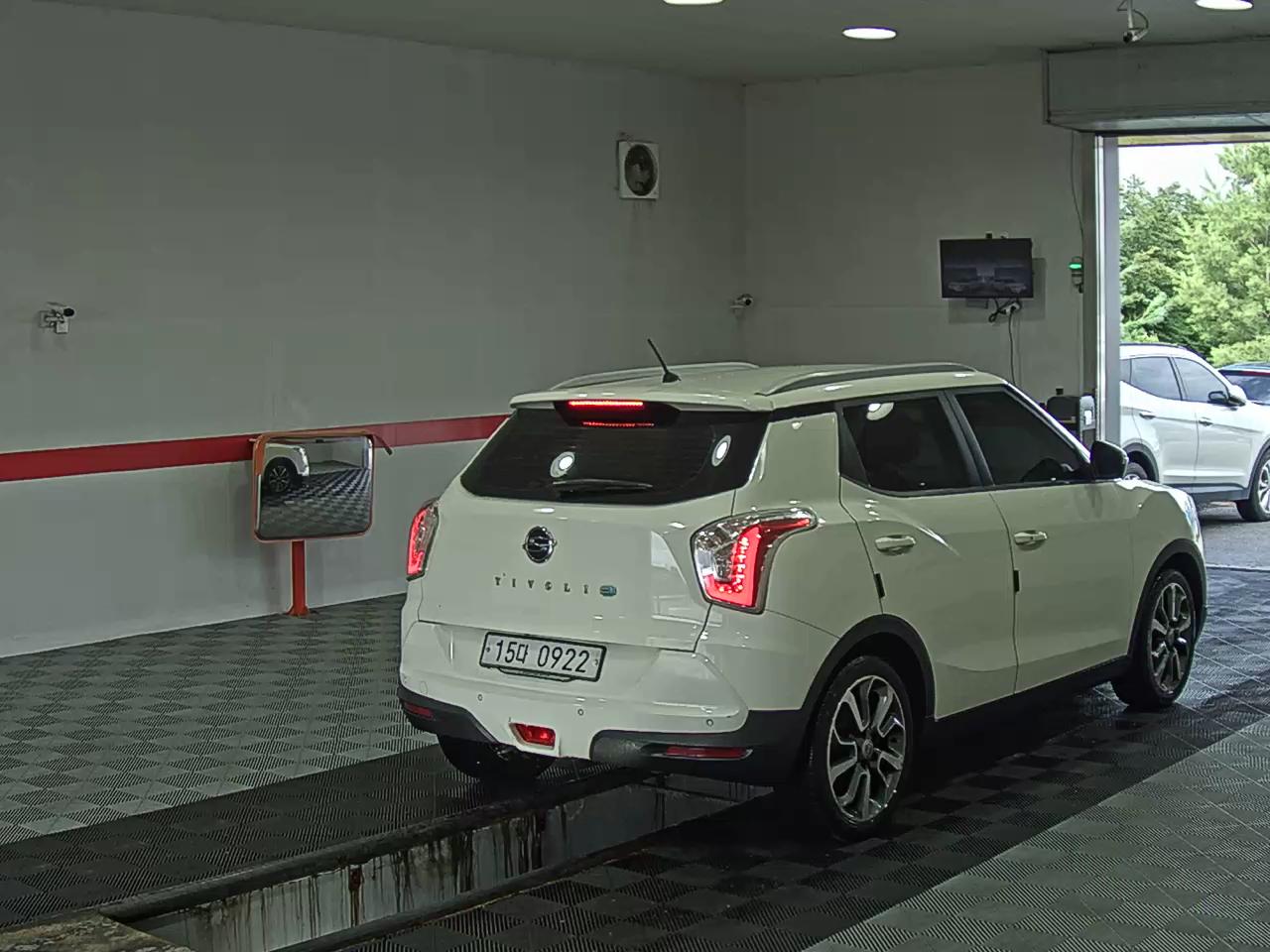 2016 - ssangyong tivoli