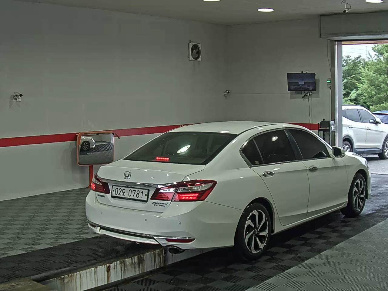 2016 - honda accord