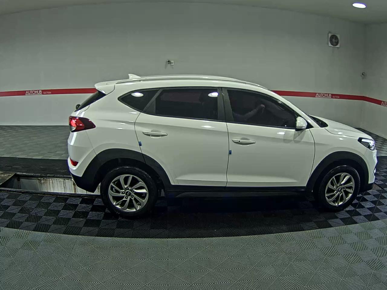 2017 - hyundai tucson