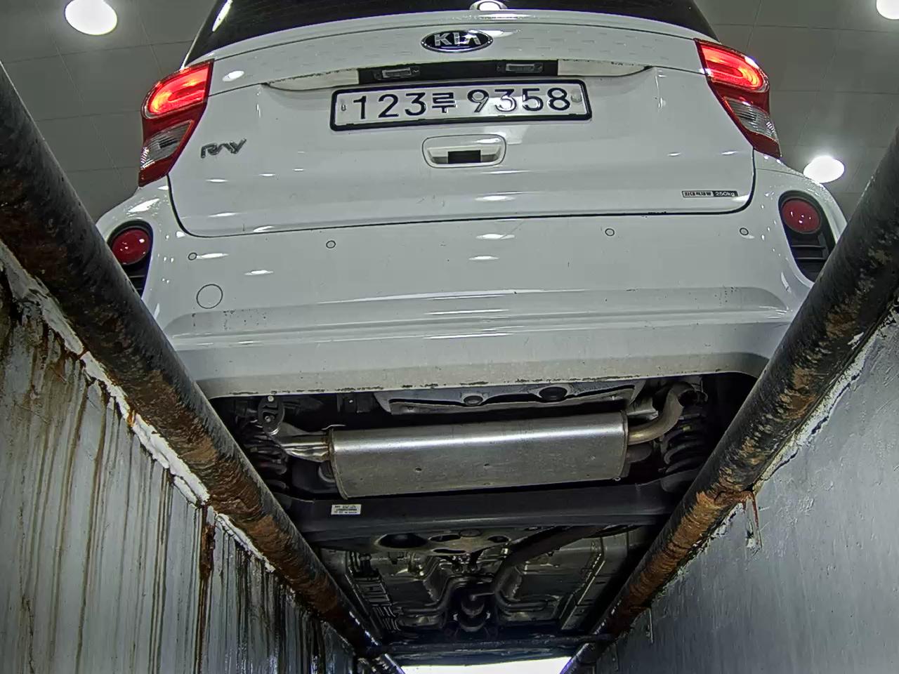 2021 - kia ray