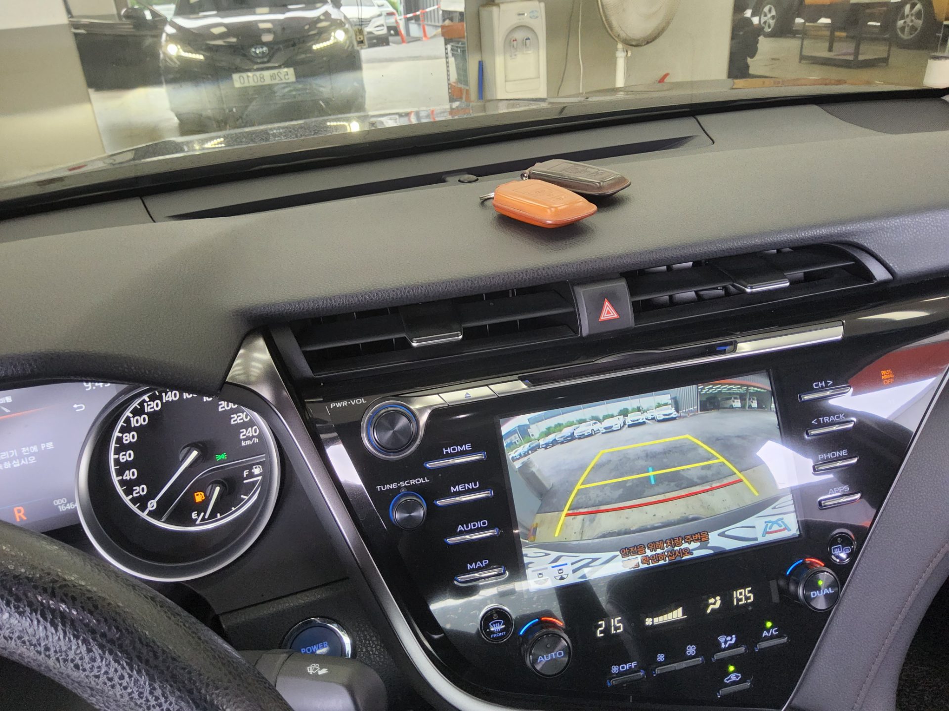2020 - toyota camry