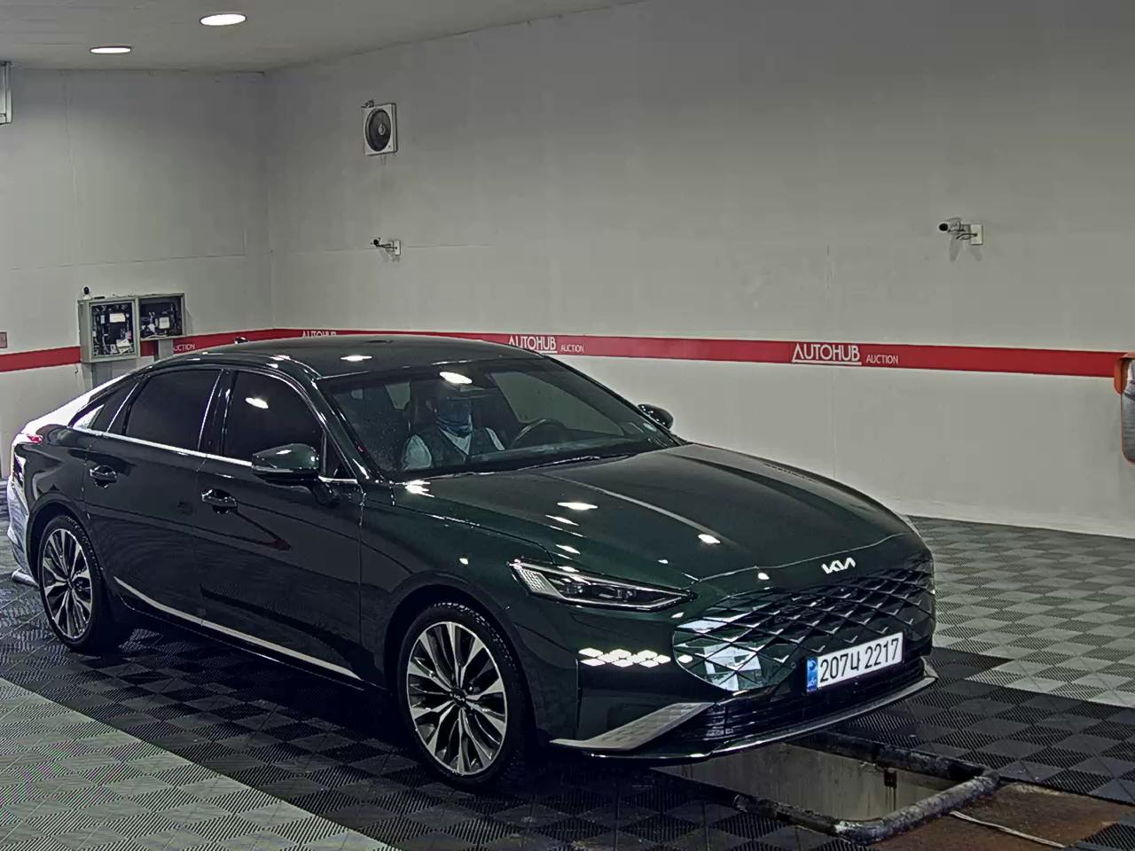 2022 - kia k8