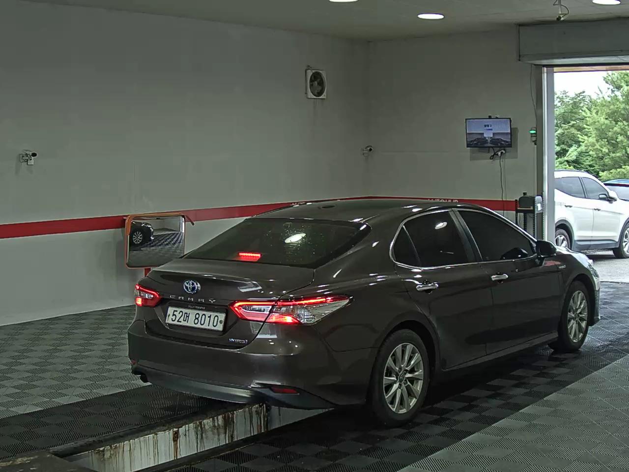 2020 - toyota camry