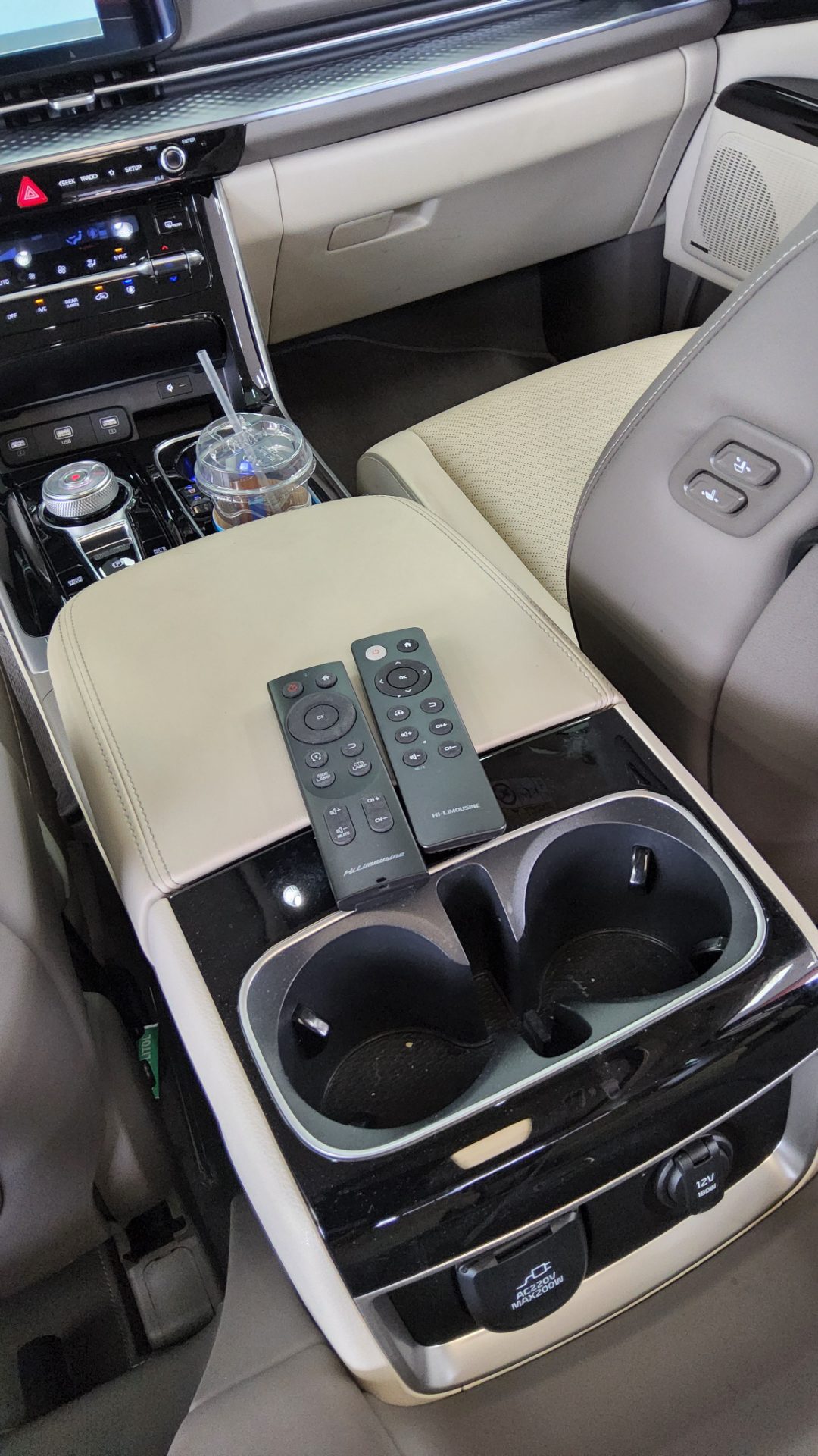 2023 - kia carnival