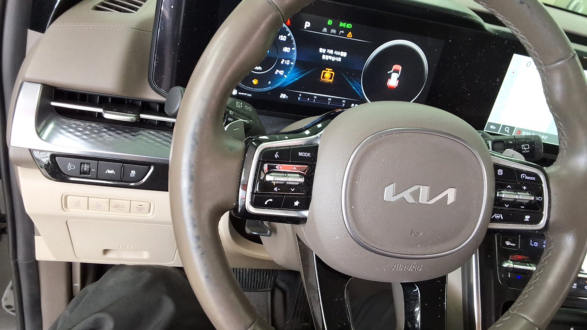 2022 - kia carnival