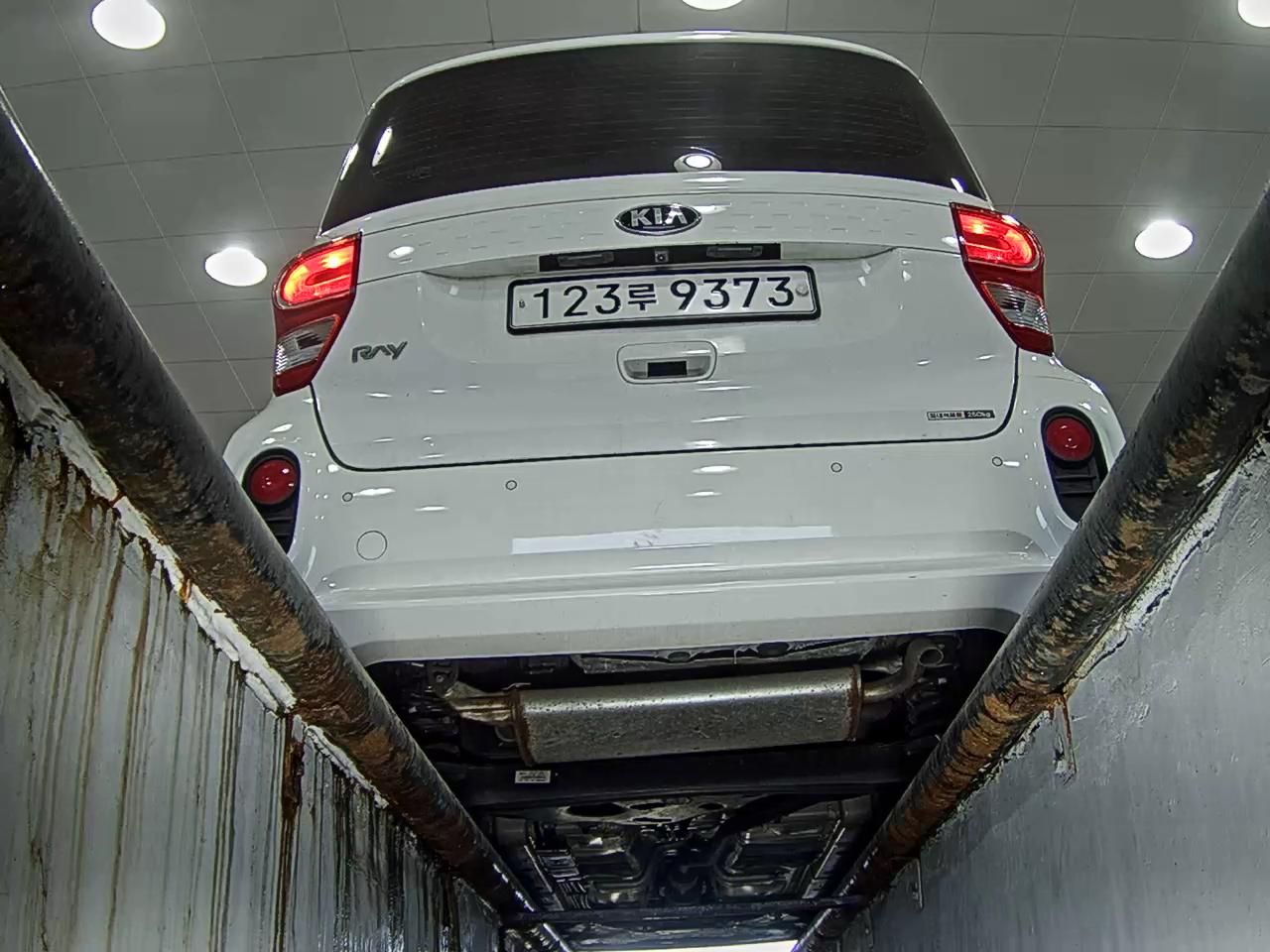 2021 - kia ray