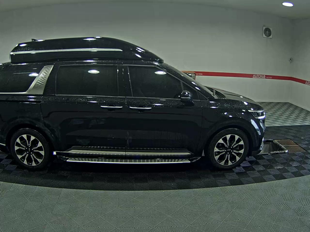 2022 - kia carnival