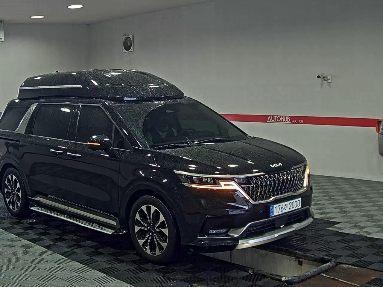 2023 - kia carnival