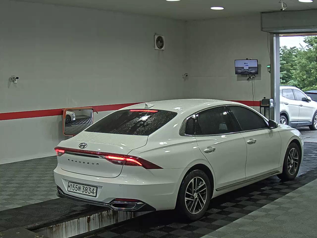 2020 - hyundai grandeur