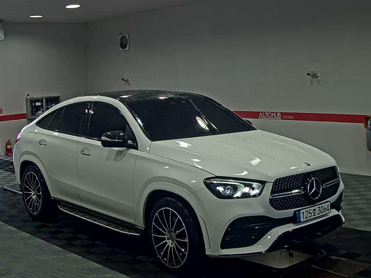 Mercedes-Benz Gle 400D 2022 — صورة 11