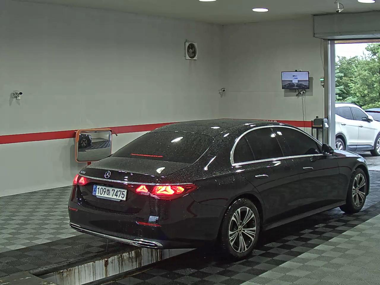2024 - mercedes-benz e-class (6th gen)