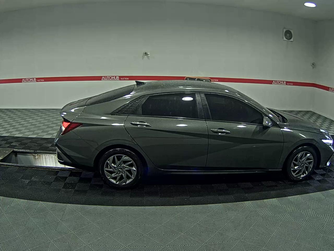 2024 - hyundai avante