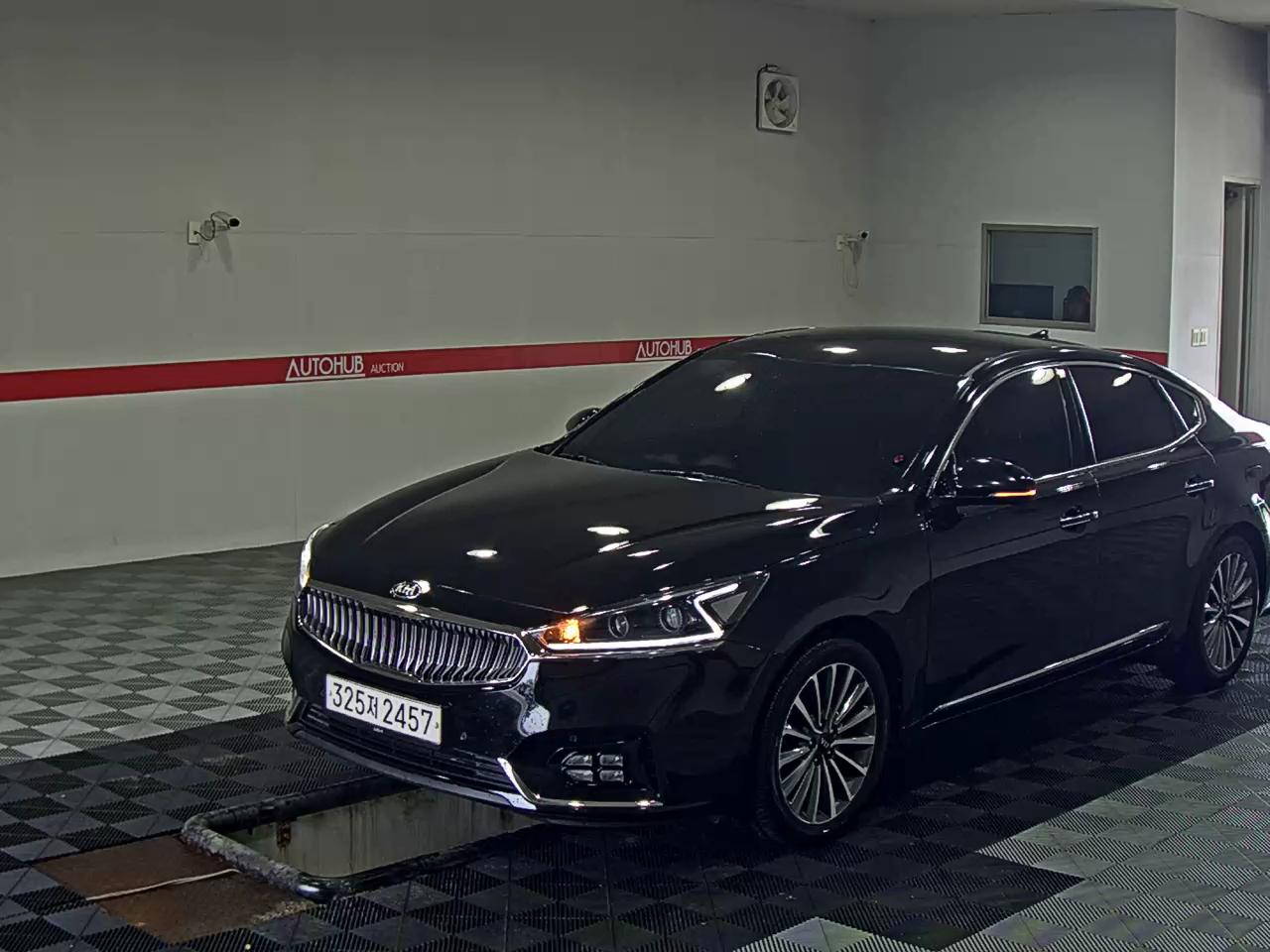 KIA K7 LPI RENTAL CAR