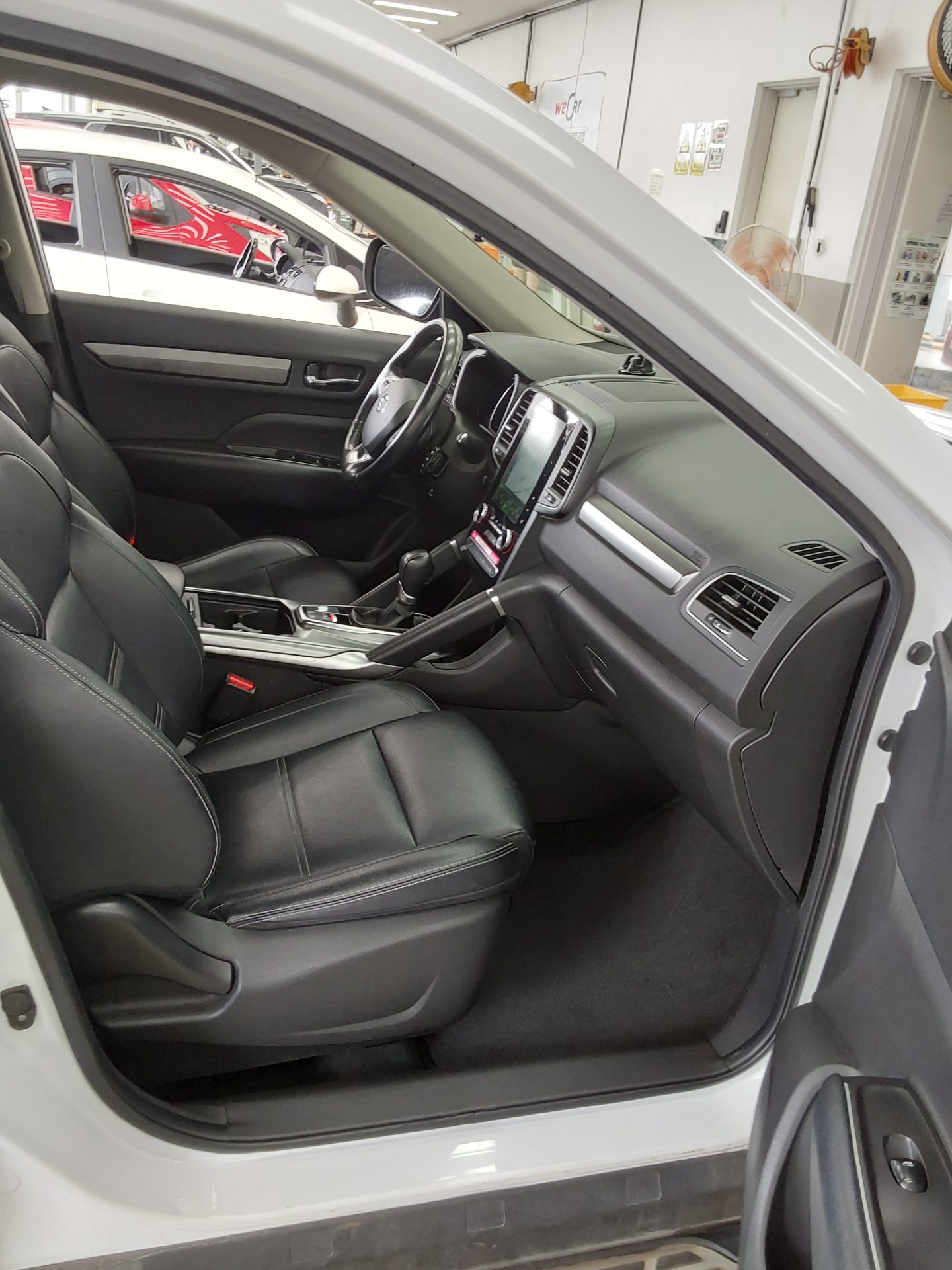 2020 - renault qm6