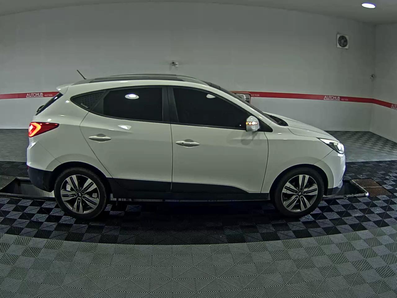 2015 - hyundai tucson