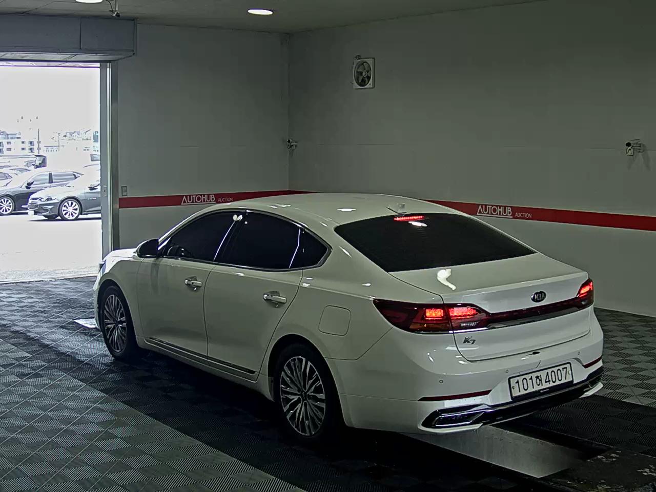 2020 - kia k7