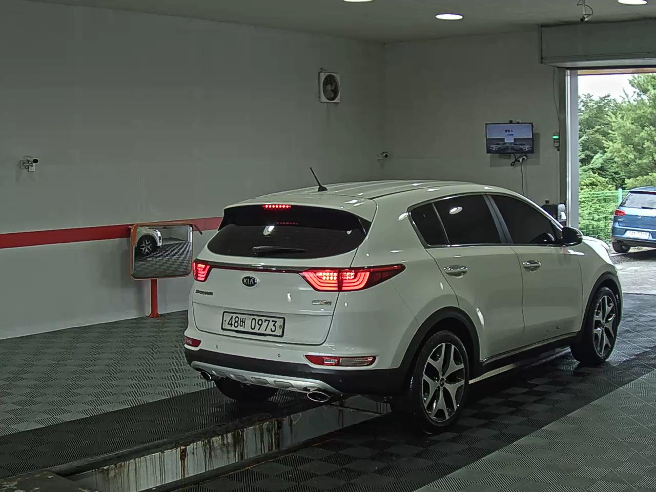 2016 - kia sportage