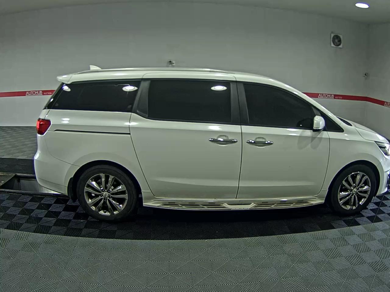 2016 - kia carnival