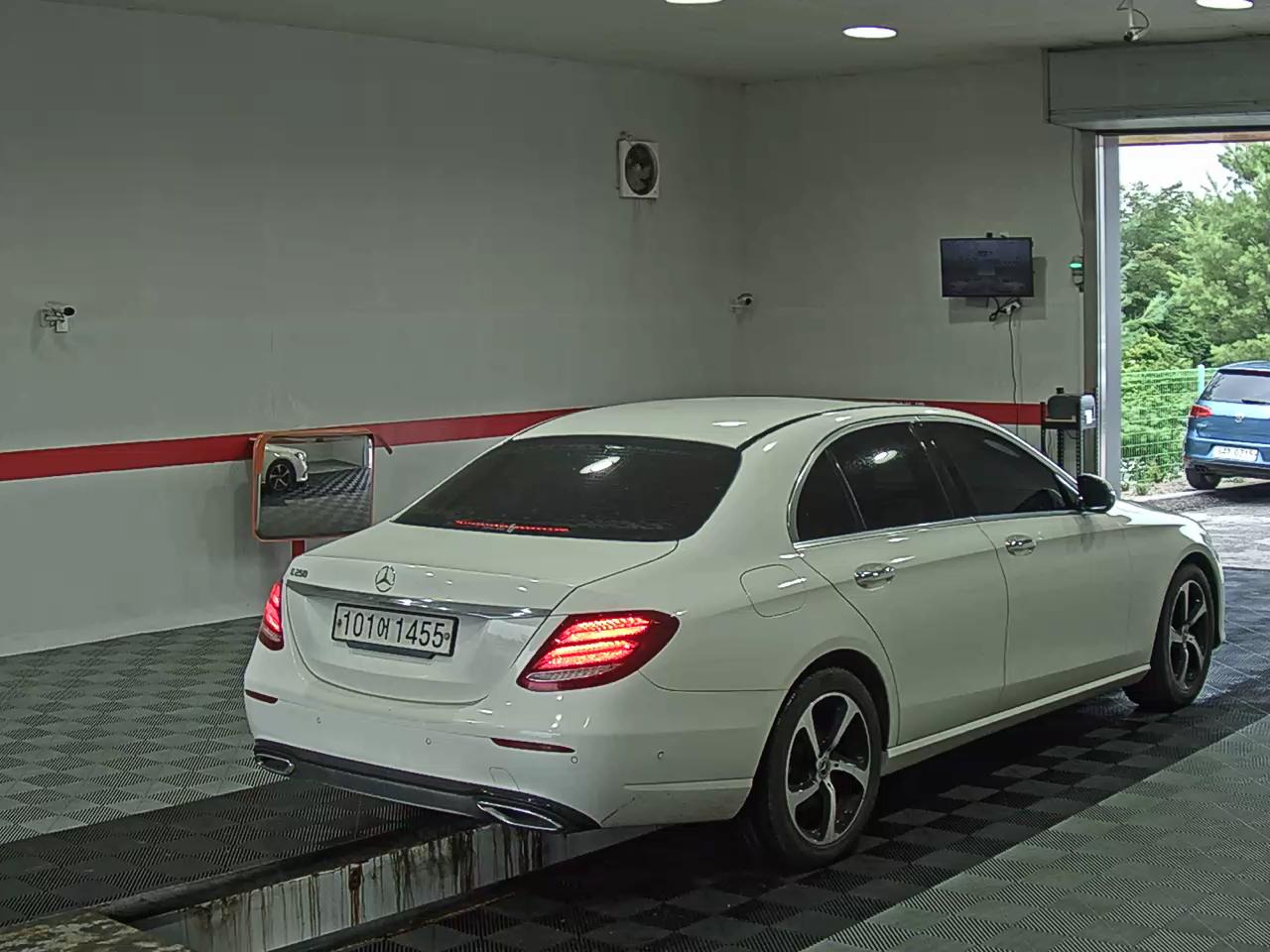 2020 - mercedes-benz e250