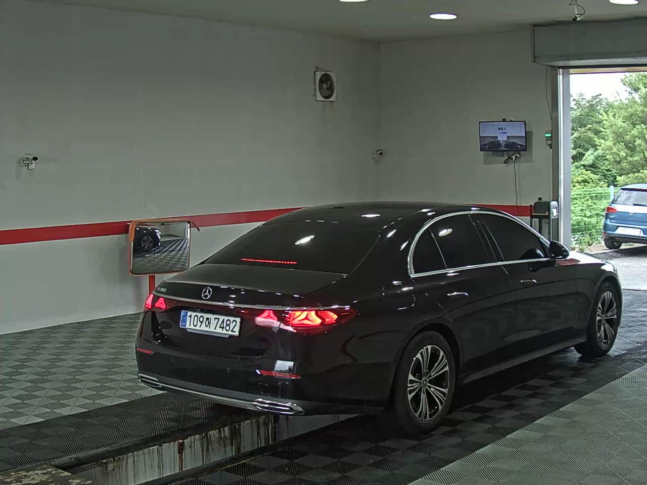 2024 - mercedes-benz e-class (6th gen)