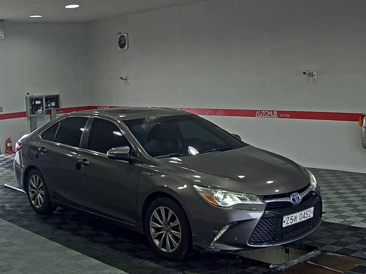 2017 - toyota camry