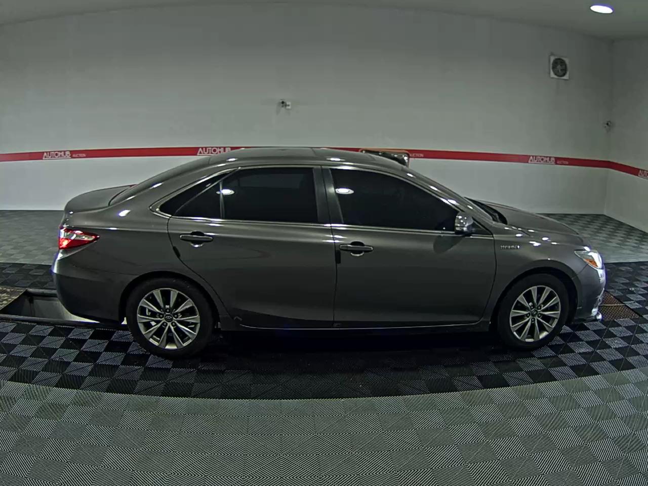 2017 - toyota camry