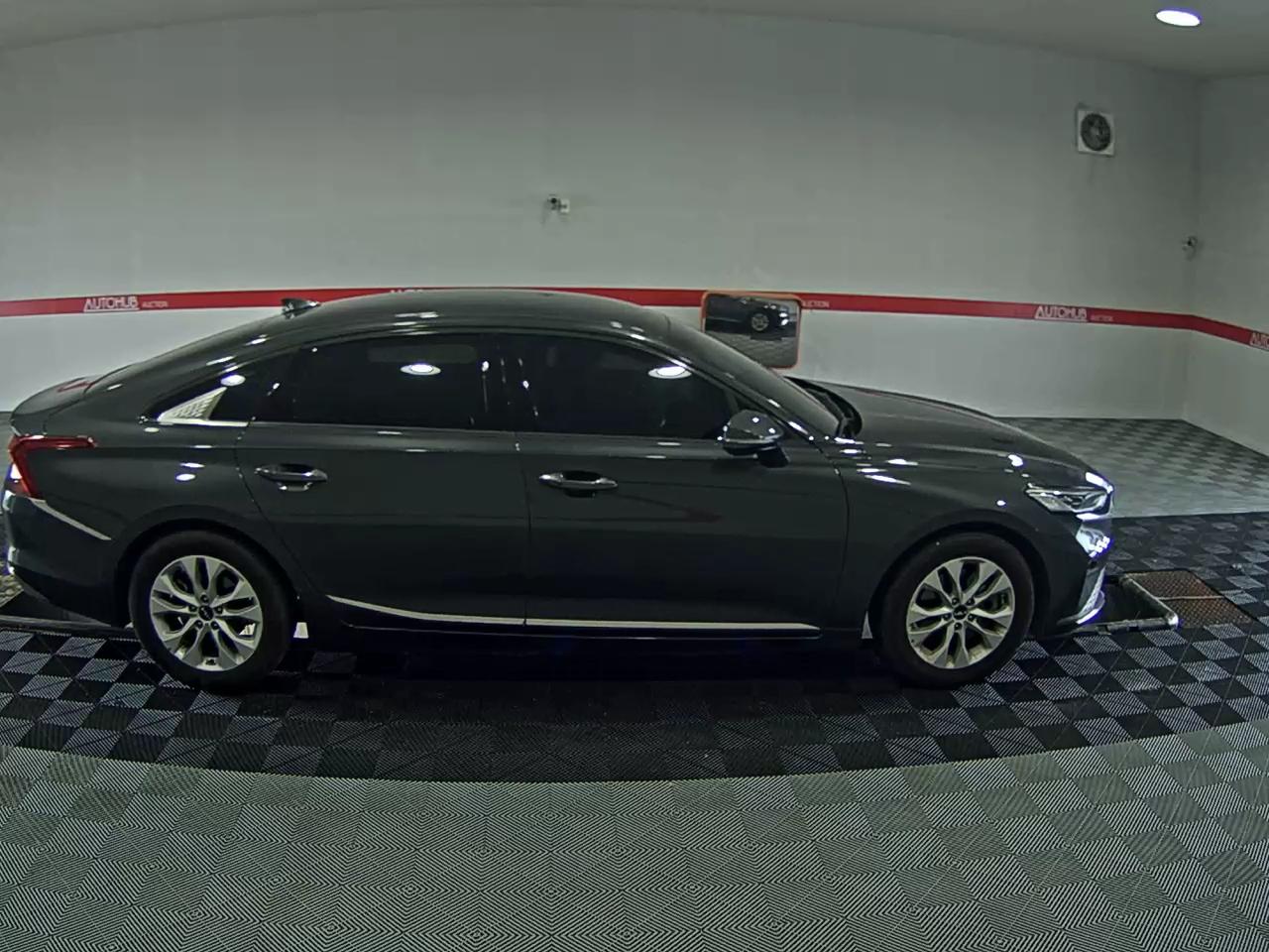 2022 - kia k8