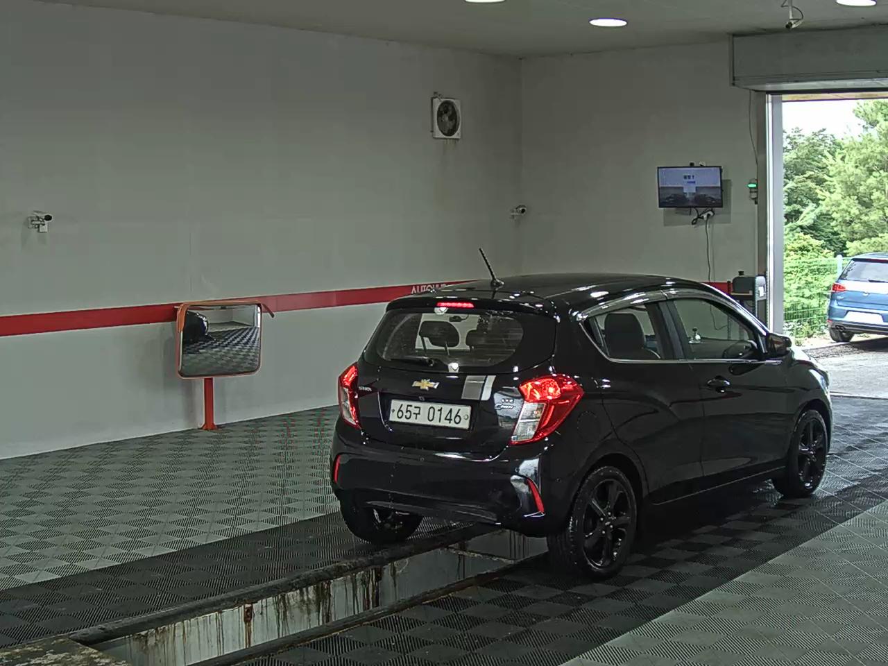 2017 - chevrolet spark