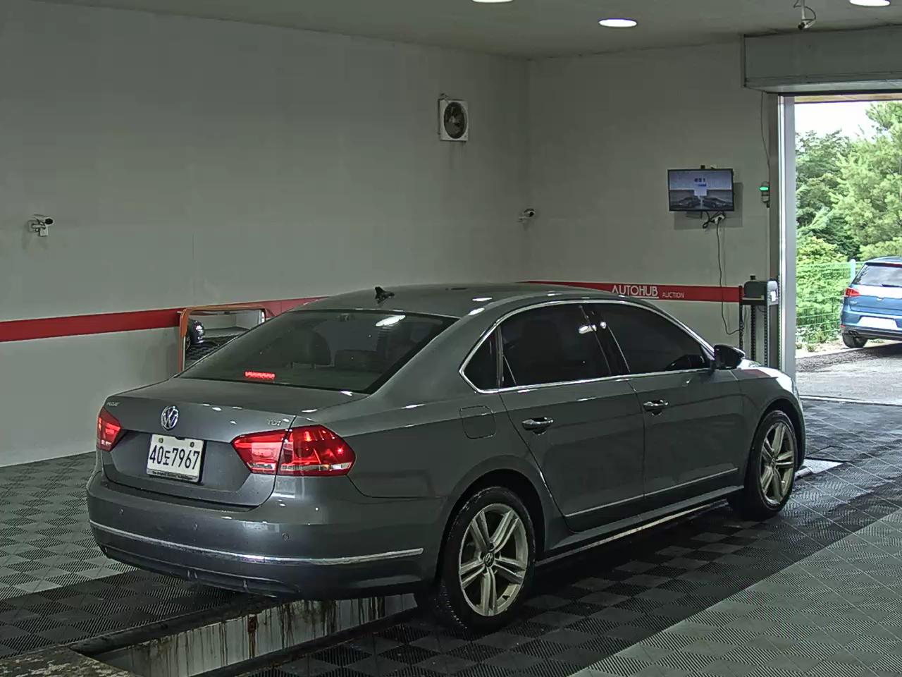 2012 - volkswagen passat
