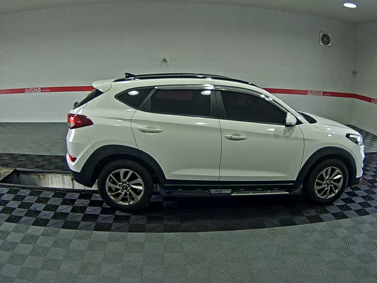 2016 - hyundai tucson