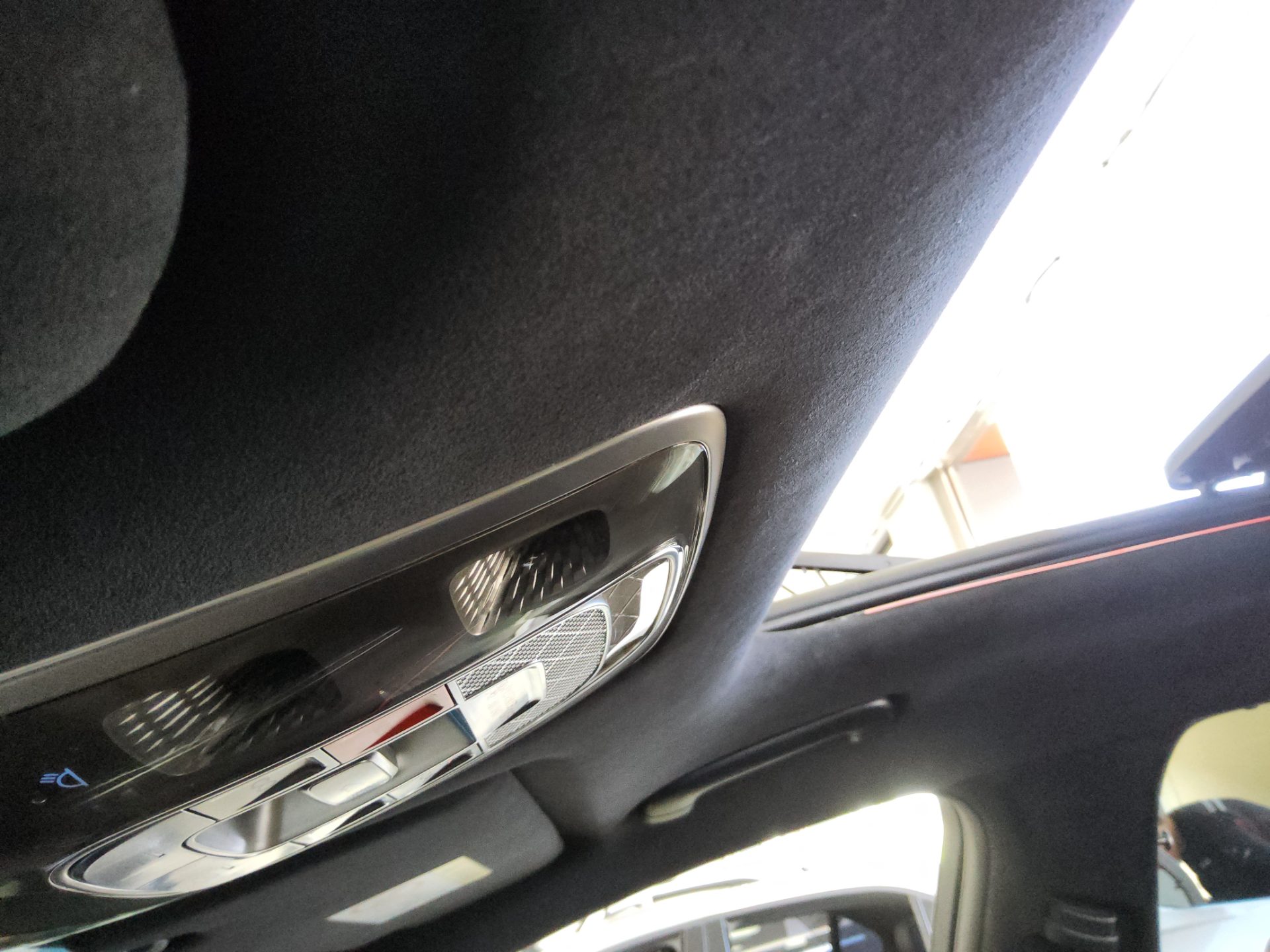جينيسيس Gv70 2023 — صورة 18