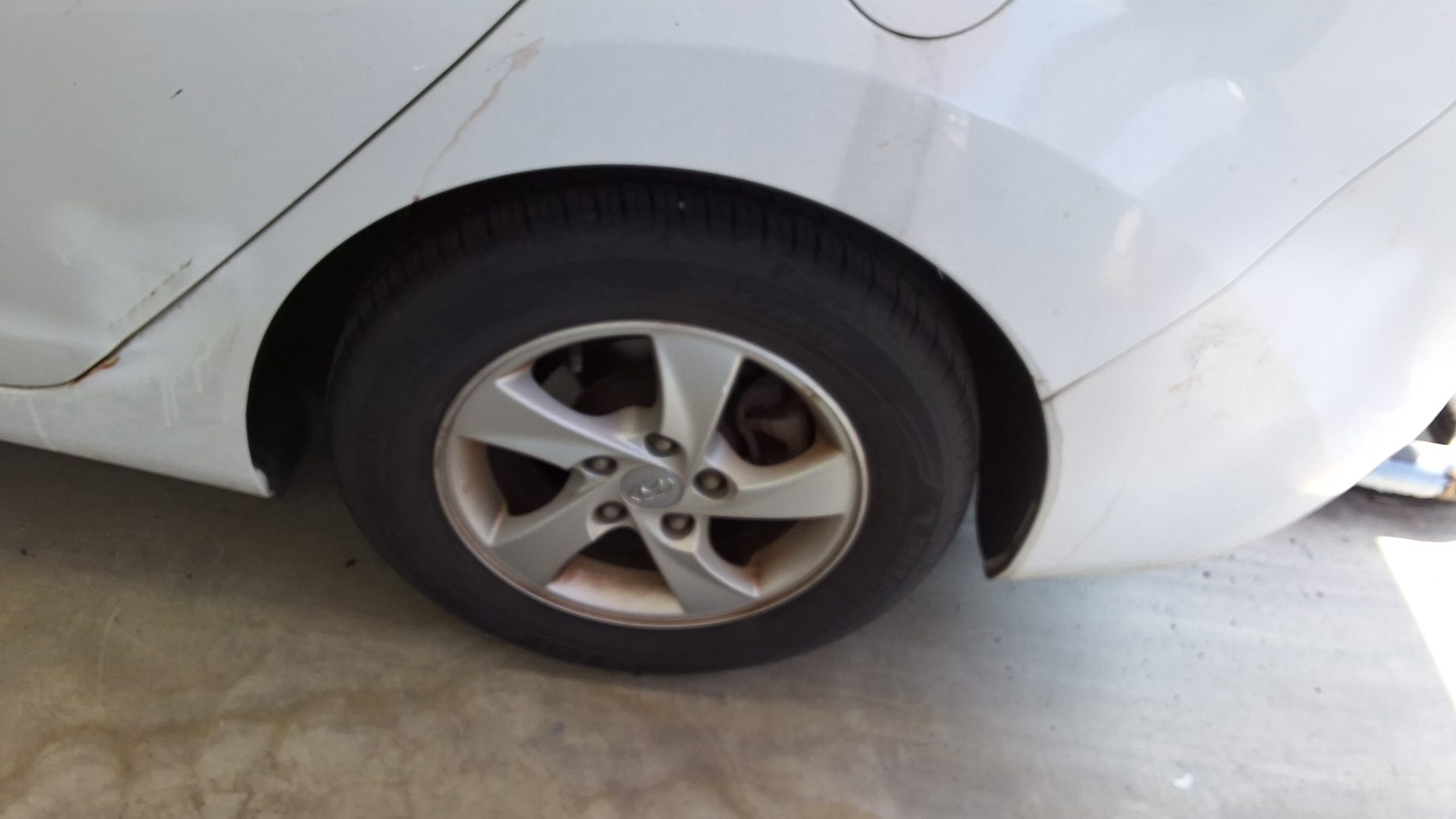 2011 - hyundai avante