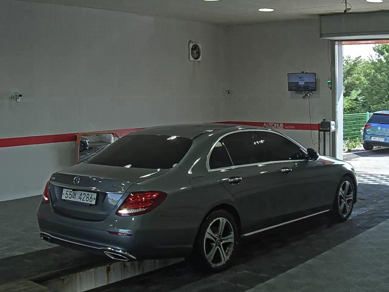 2018 - mercedes-benz e300