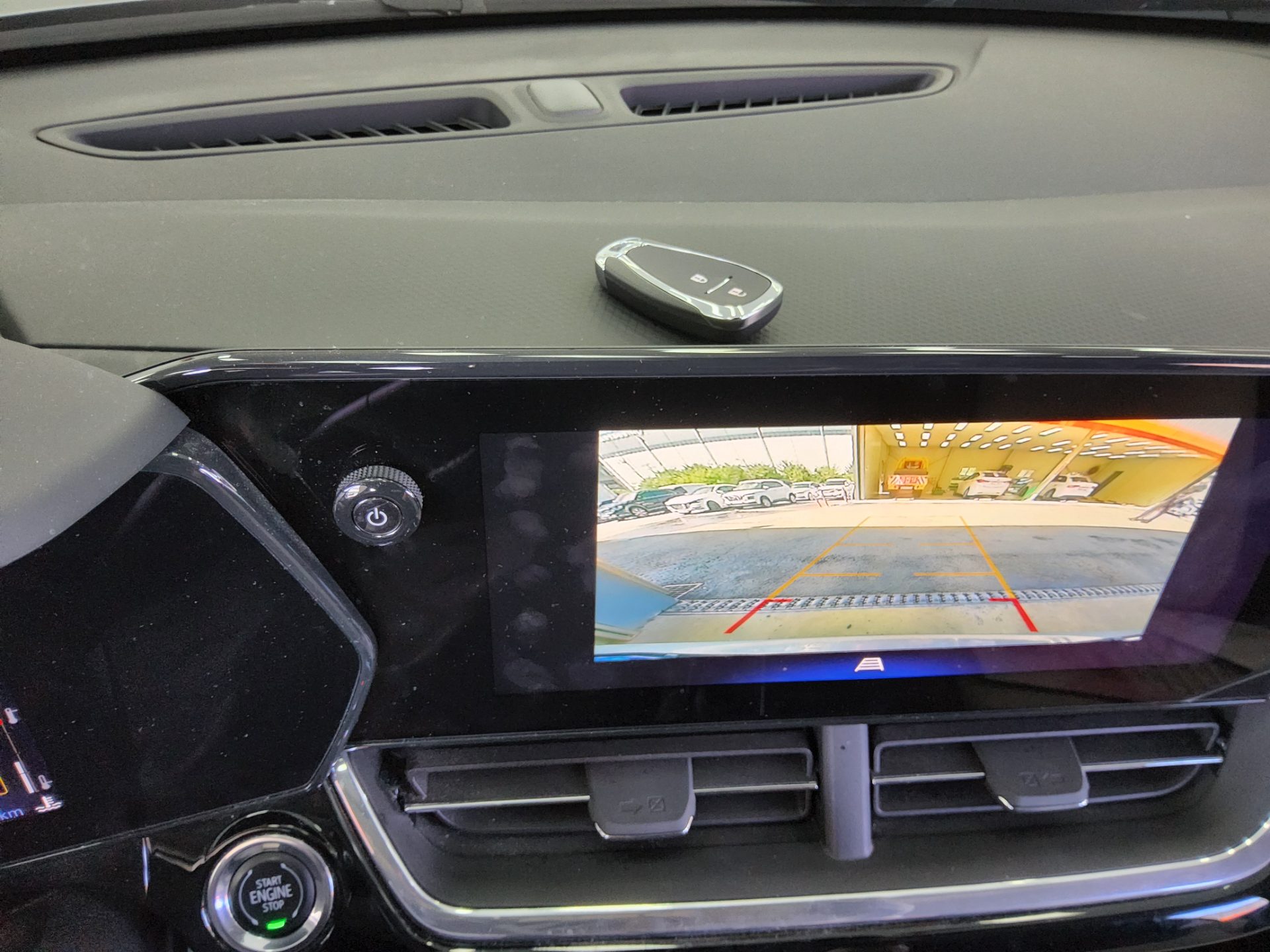 2025 - chevrolet trax
