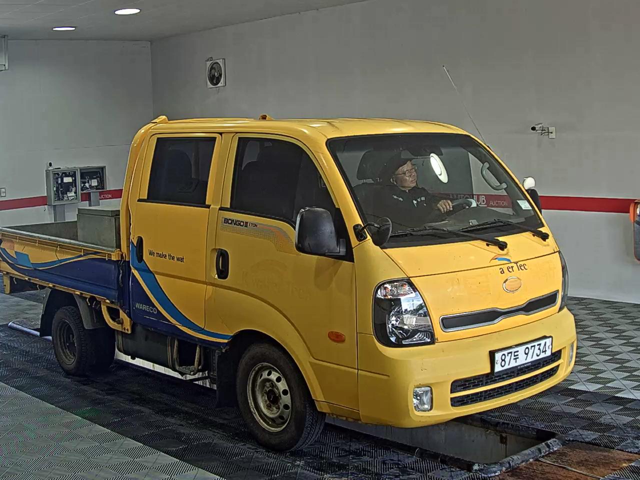 2016 - kia bongo