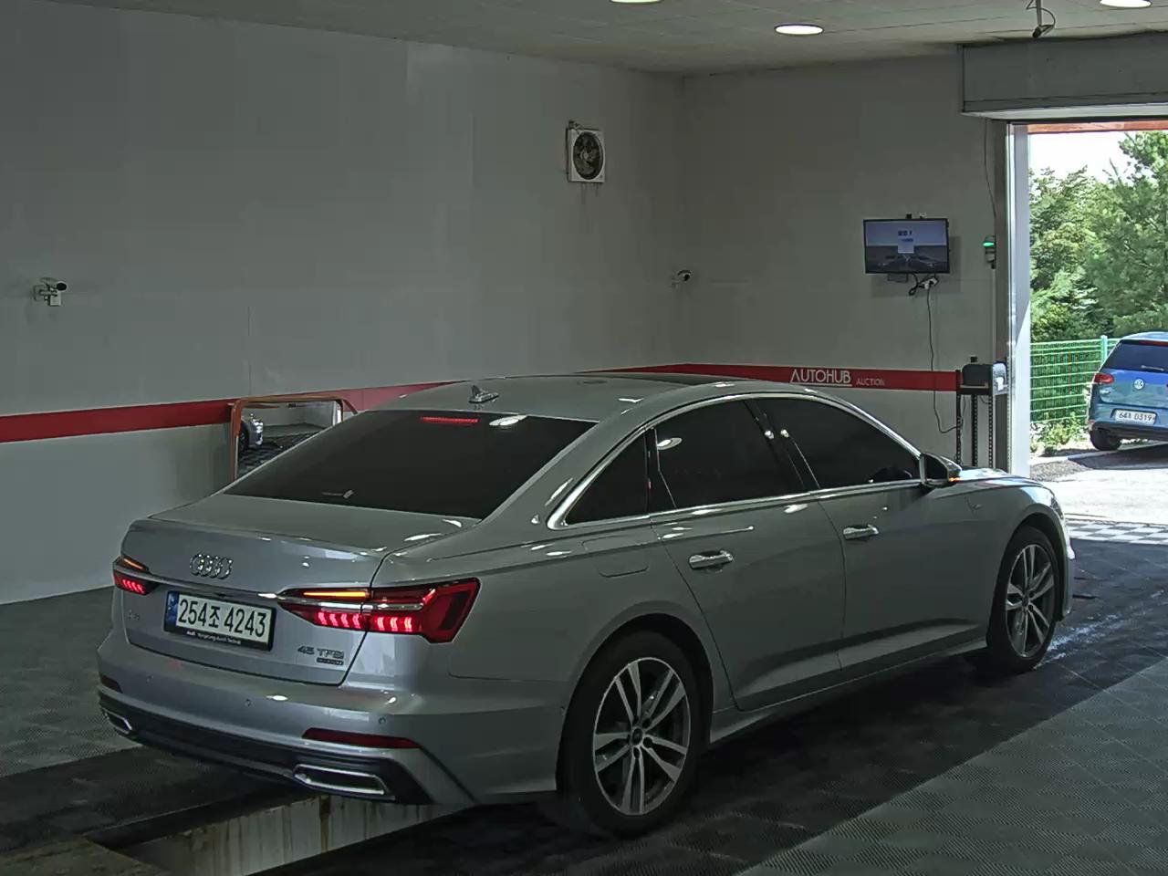 2021 - audi a6
